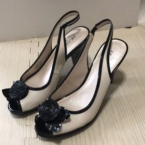 Tuxedo Style Black and White Pin up Pumps